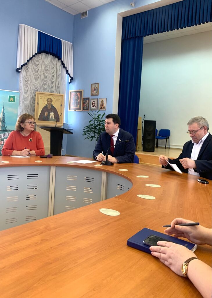 Олег Александрович Лебедев в Калязине
