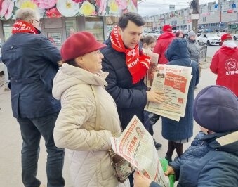 Депутат Лебедев из КПРФ